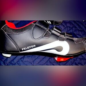Peleton Cycling shoes-size 48 NWOB